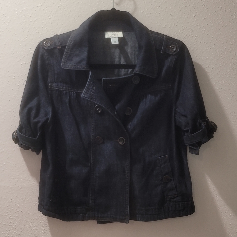 LOFT Blue Jean Jacket Classic Cropped Design